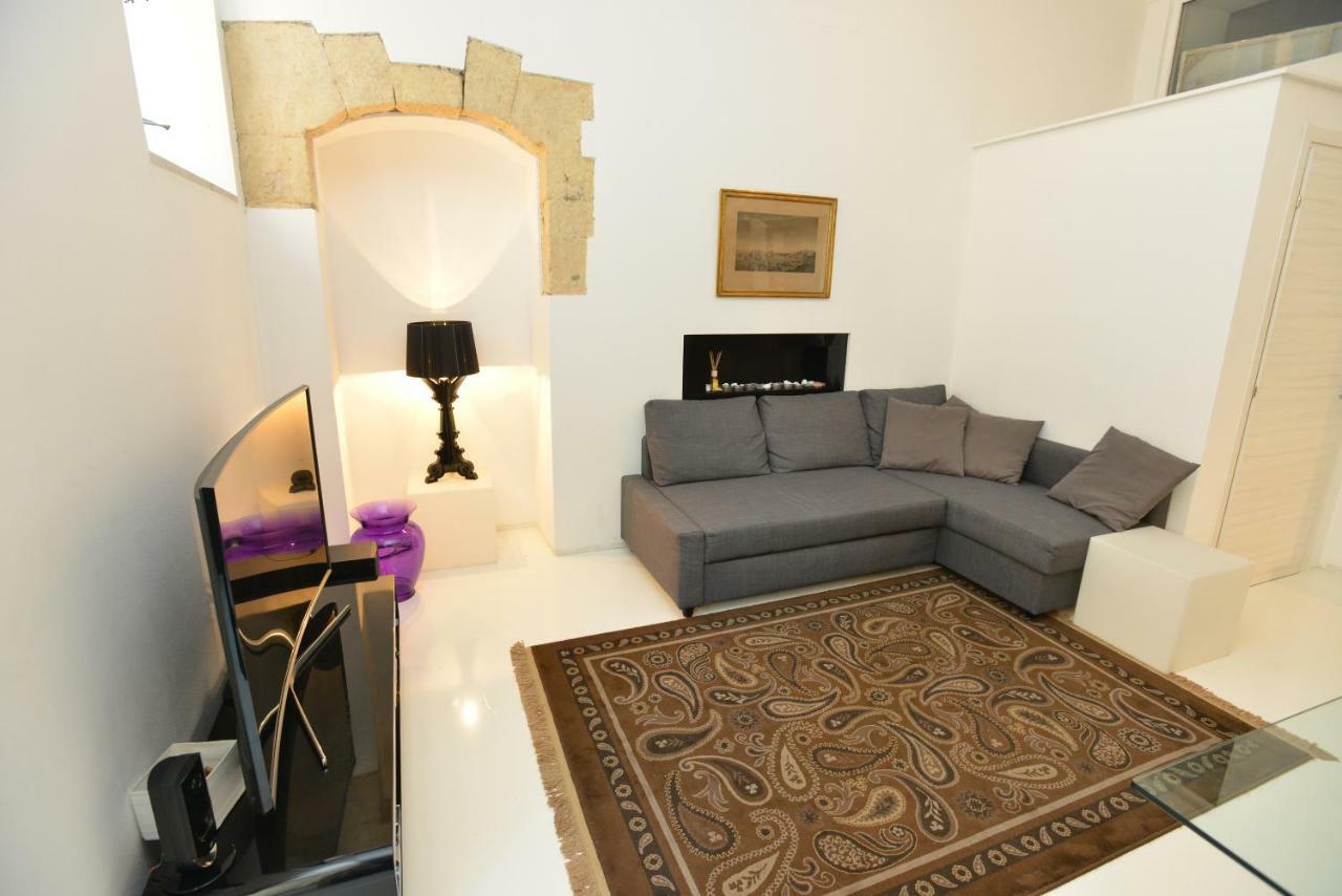 Izzhome Light Apartment *